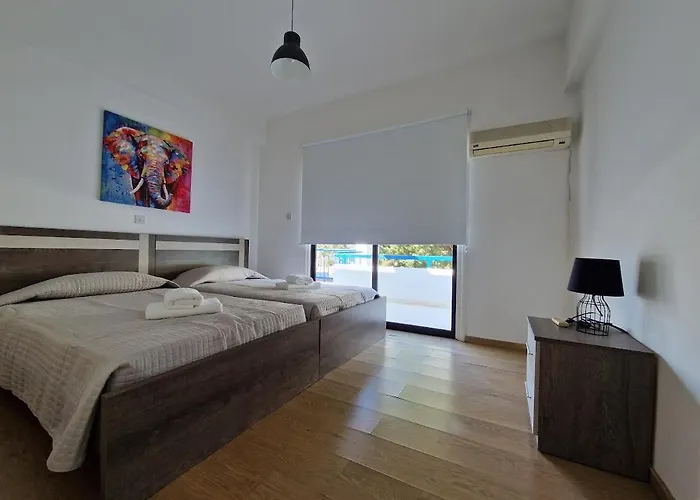 3 Bedroom Apartment, Natalia Centre, By Imh Europe Travel & Tours Lejlighed