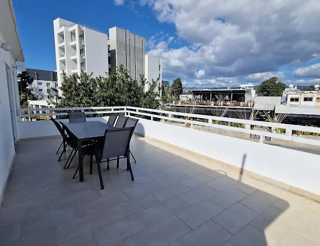 Apartamento 3 Bedroom Apartment, Natalia Centre, By Imh Europe Travel & Tours *